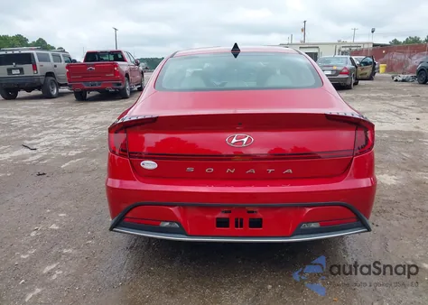 2021 Hyundai Sonata Se z USA, uszkodzony, nr VIN 5NPEG4JA8MH112361